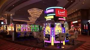 Live blackjack table on dragonslots mobile app showing real dealer and HD stream